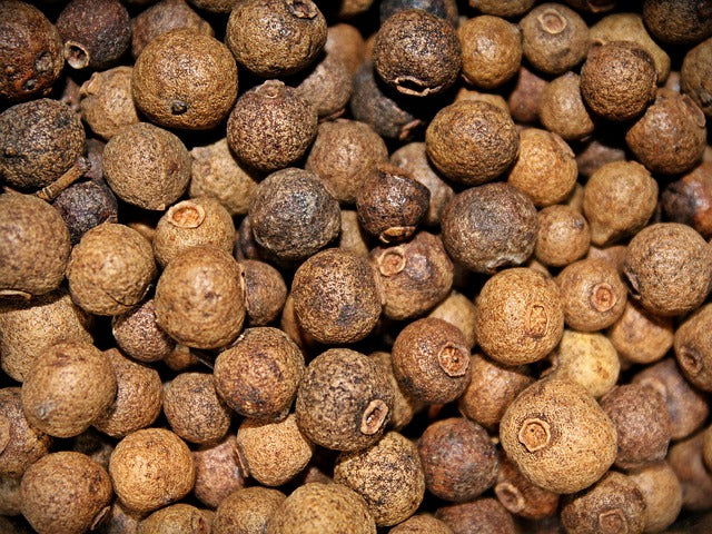 1. The A list : Herbs and Spices that Heal - ALLSPICE